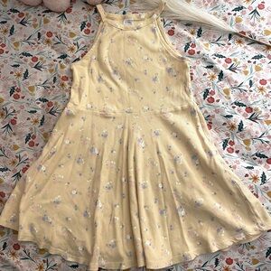 Light yellow dress size 5t